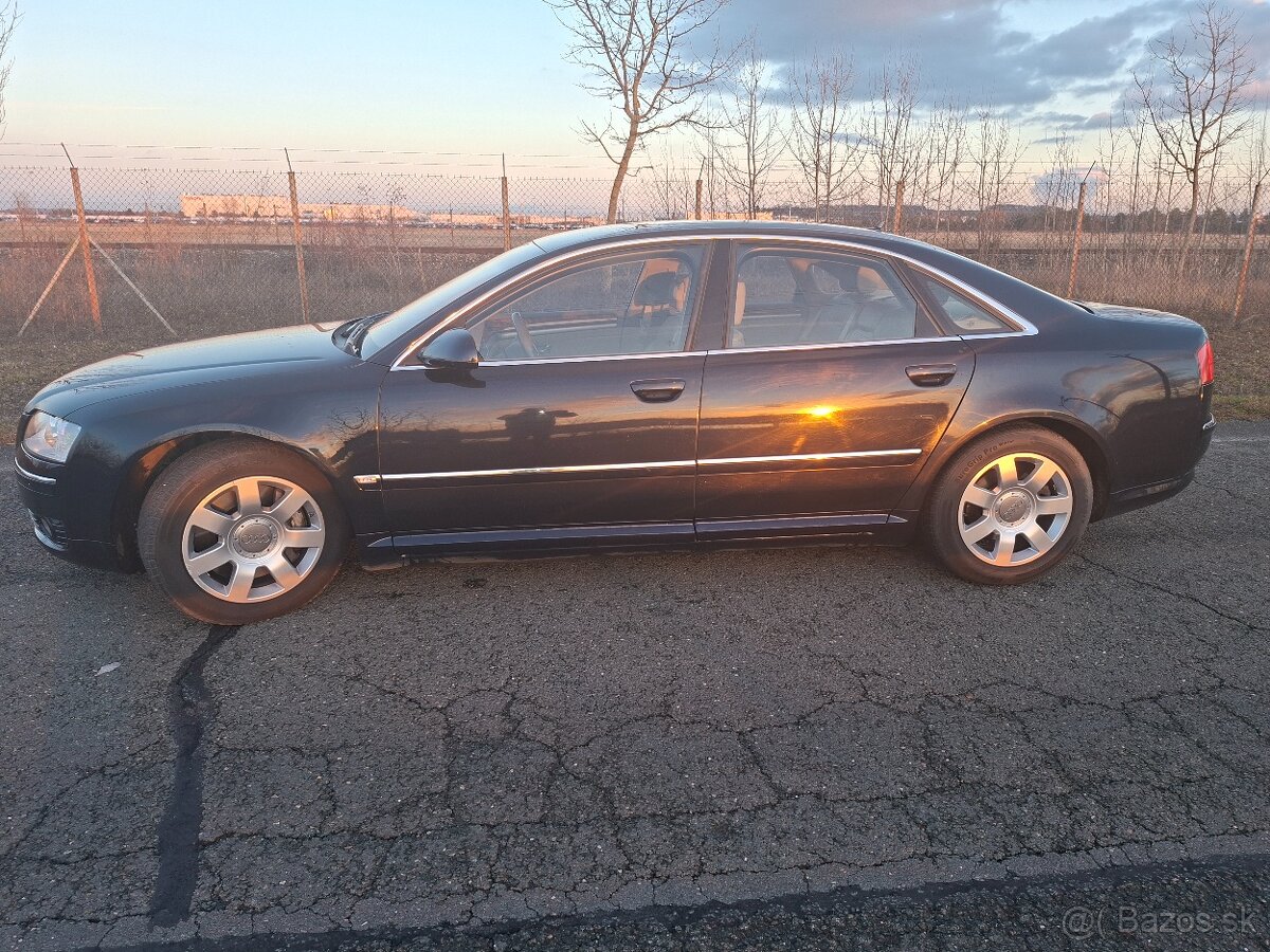 AUDI A8 4.2 TDI 330koní limusine - 2
