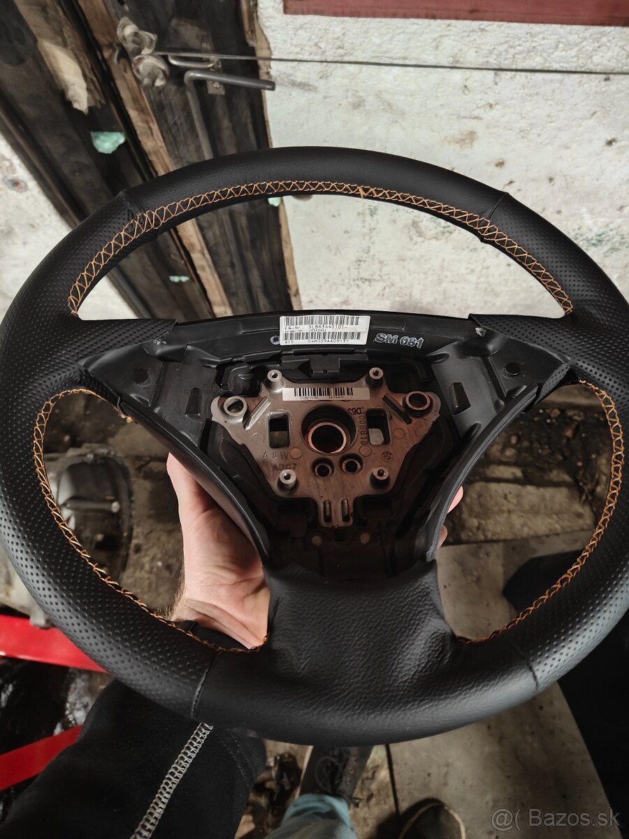 Volant z BMW E60 - 2