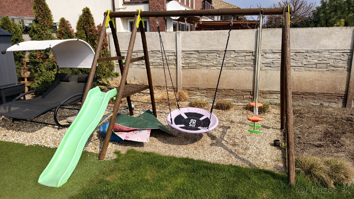 Zahradna detska hojdacka, ihrisko - 2