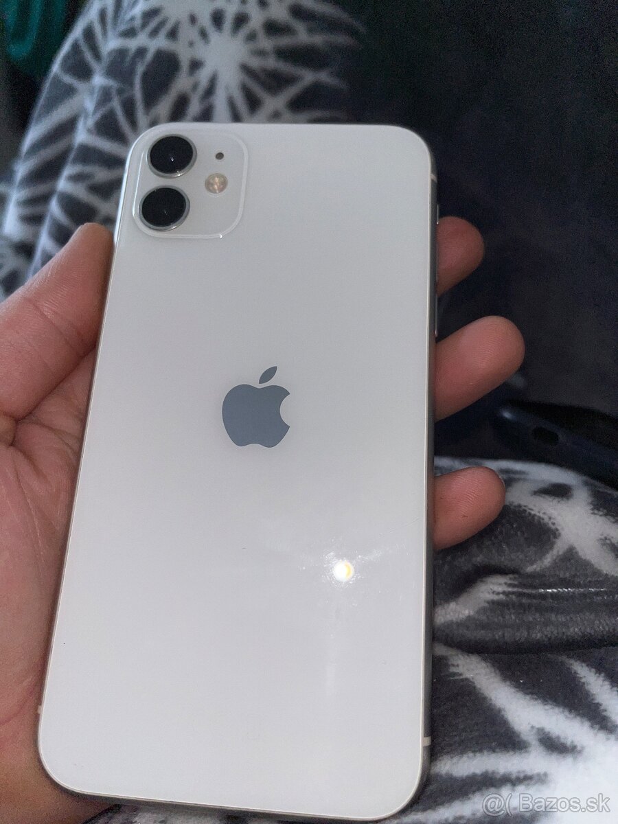 Predám IPhone 11 biely - 2