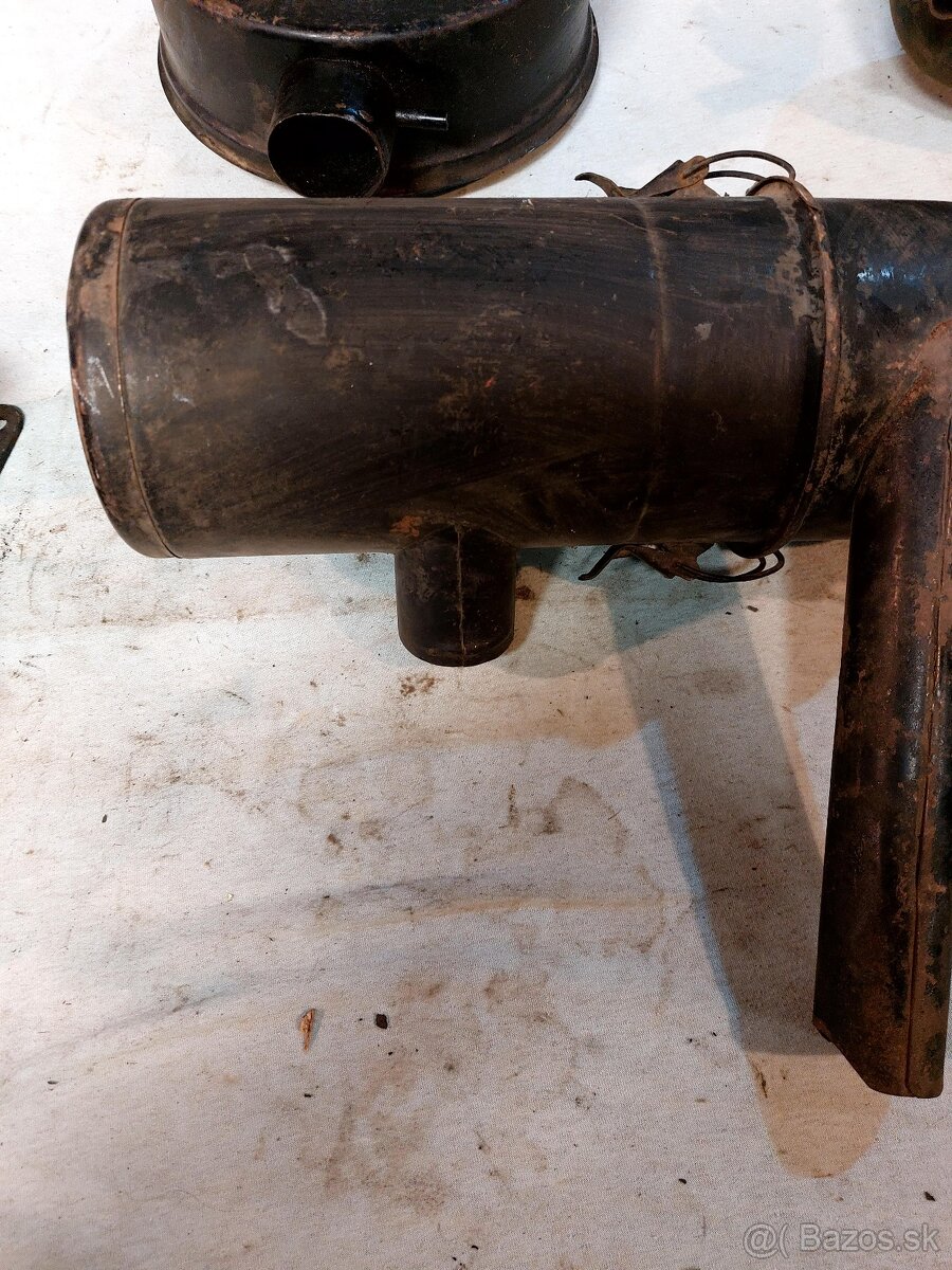 vzduchové filtre,kulisa radiacej paky,pedale,nadržka,brz.val - 2