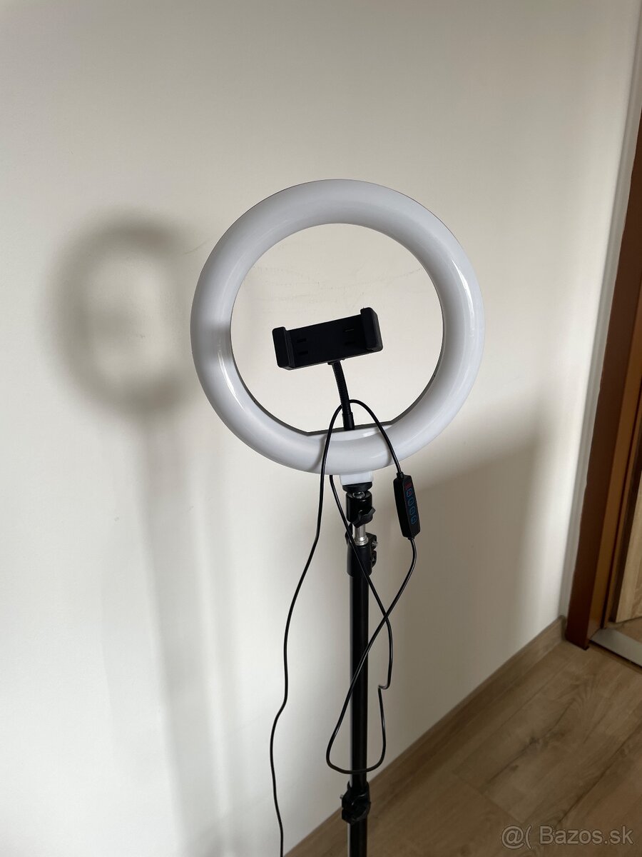 Statív s osvetlením - 2
