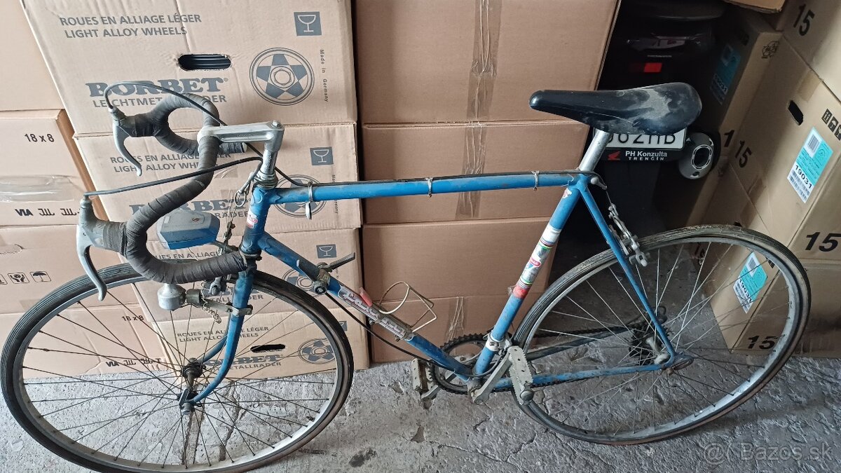 Predav cestný bicykel favorit - 2