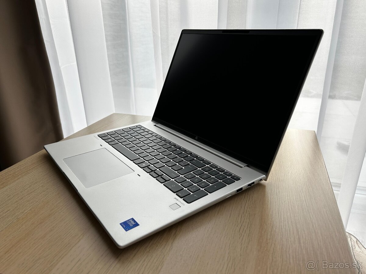 HP ProBook 460 G11 /32 GB RAM / Intel Core Ultra 7 / 1TB SSD - 2