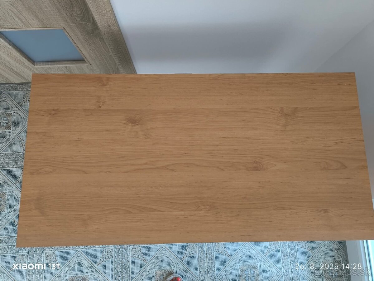 Menší pisaci stolík - 2