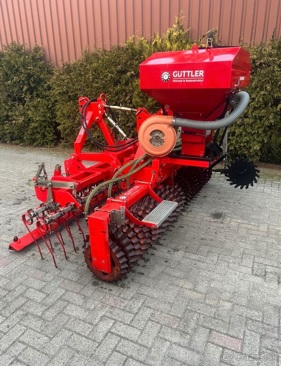 Sejačka na trávu - 2