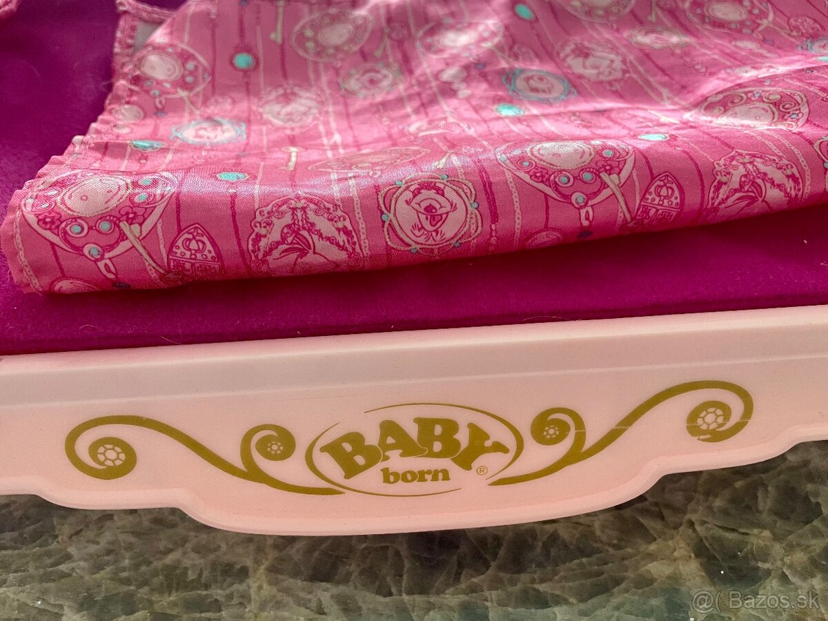 Baby Born interaktívna postielka - 2