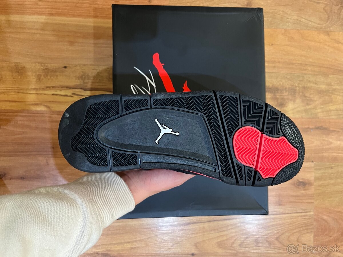 Jordan 4Retro Red Thunder - 2