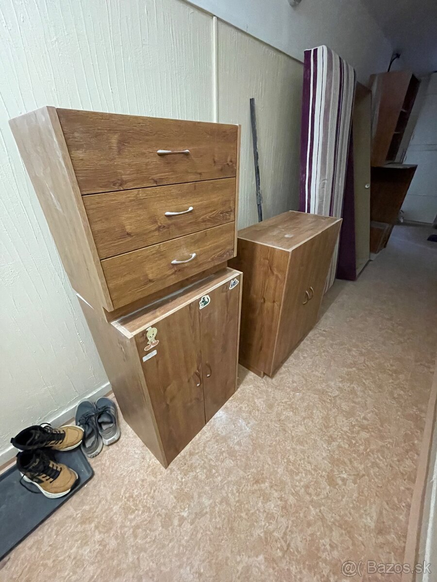 Zachovalý retronabytok - 2