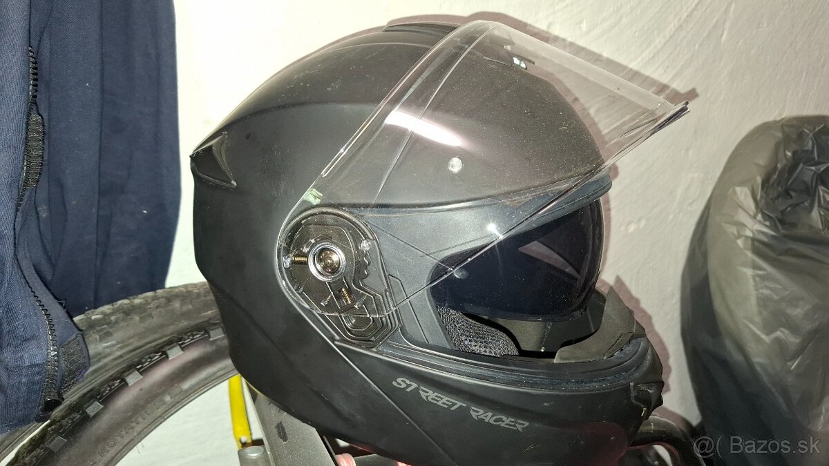 Predám prilbu - 2