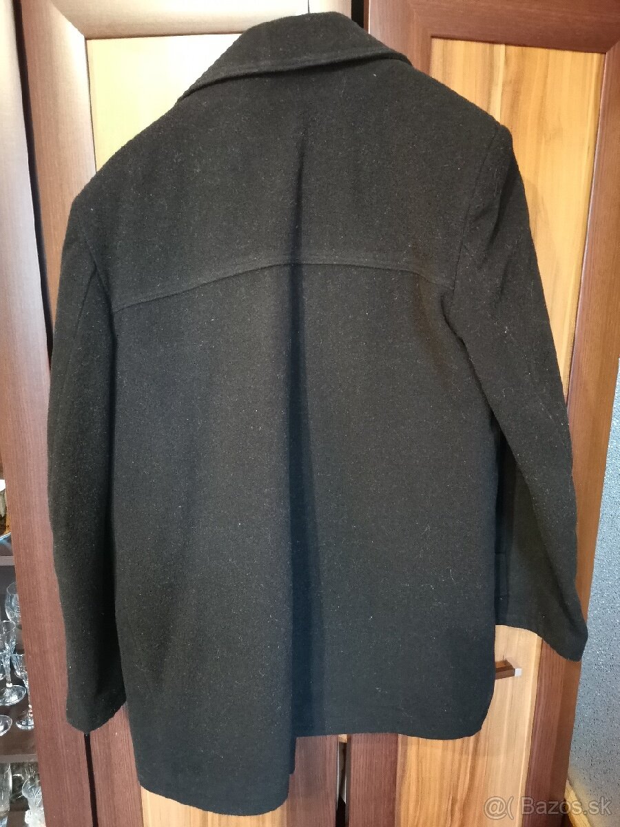 Flaušový kabát
- 2