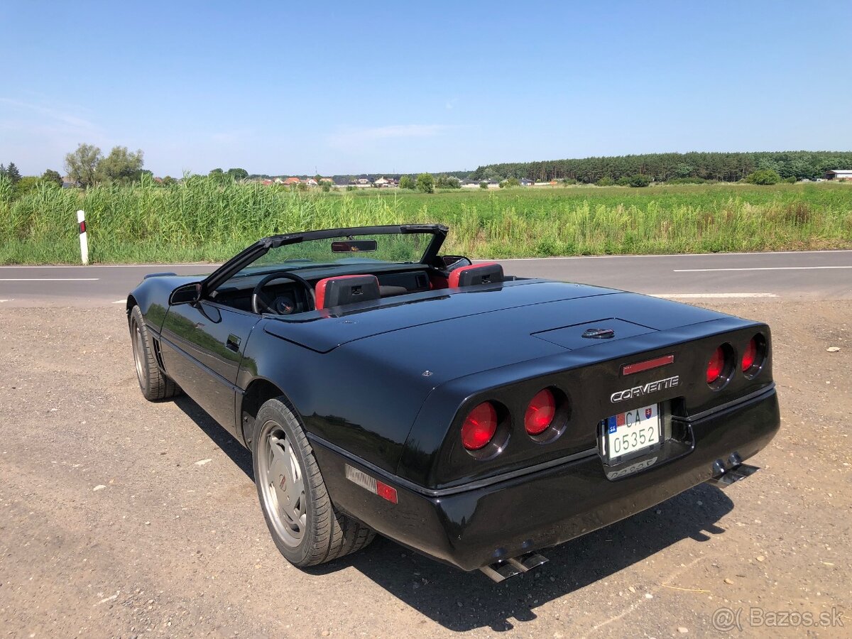 1989 Chevrolet Corvette C4 Convertible - 2