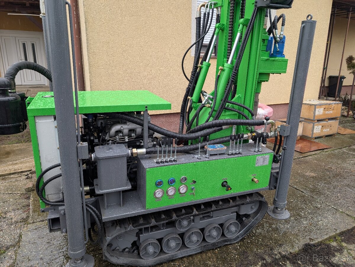 Nová vrtná súprava pre vŕtanie studní - 2