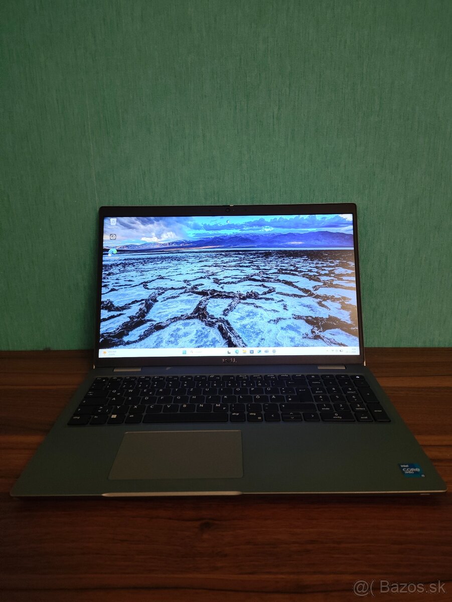Dell Latitude 5520 | i5 • 16GB • 512GB SSD - 2