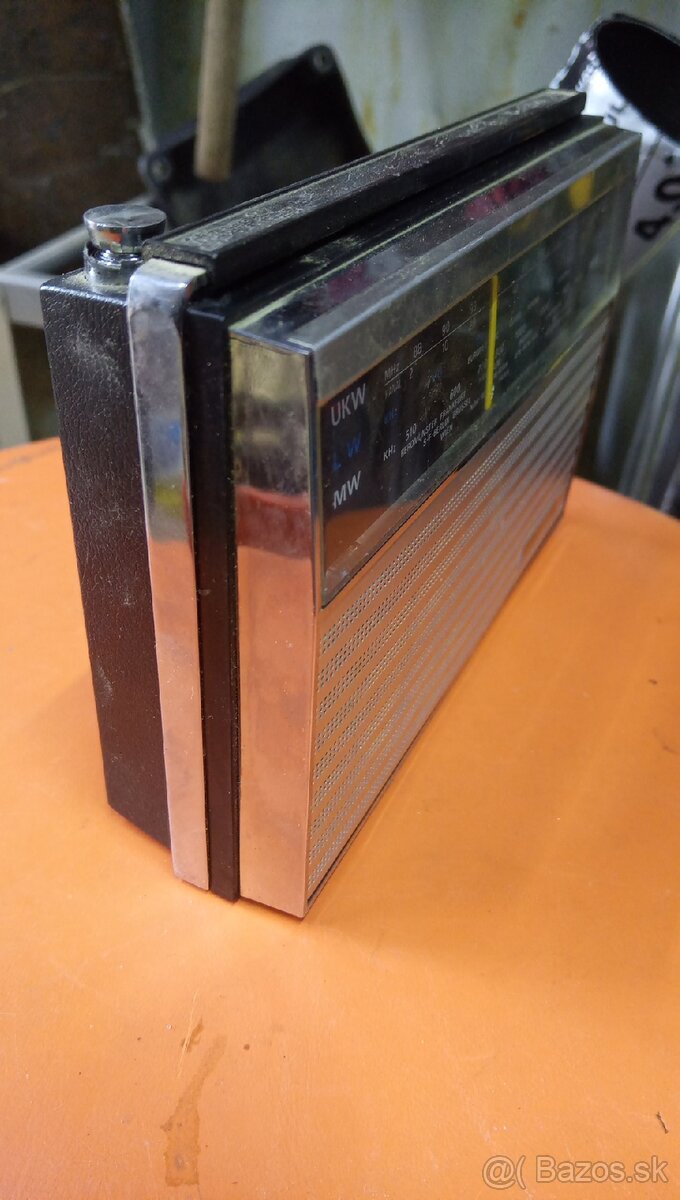 Universum rádio - 2