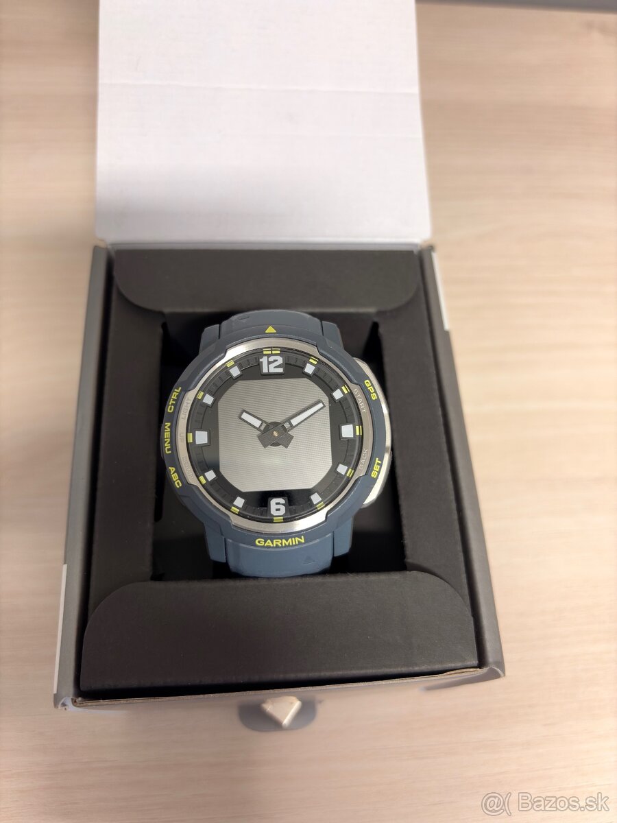 GARMIN Instinct Crossover - 2