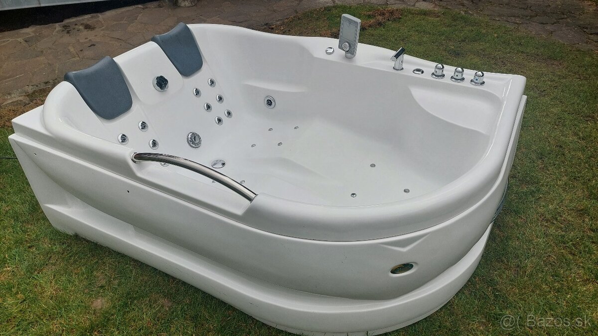 Predám vírivú vaňu WELLIS dublo hydro - 2
