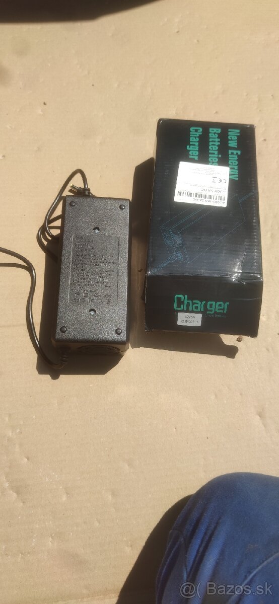 Adaptér model 36V5A - 2