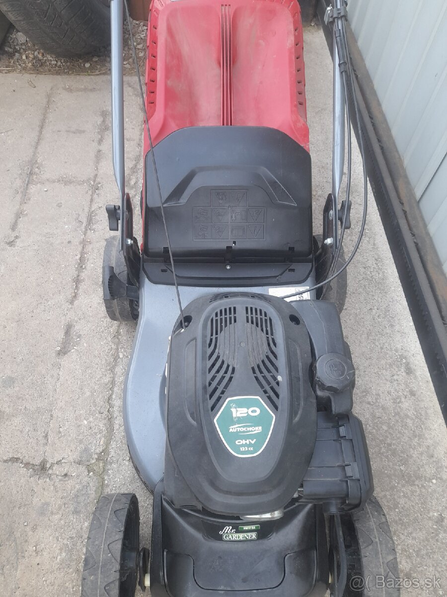 Benzinova kosačka s pojazdom - 2