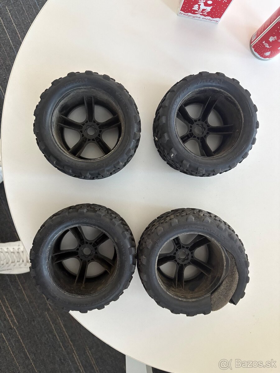 3x kolo na traxxas erevo 1/8 - 2