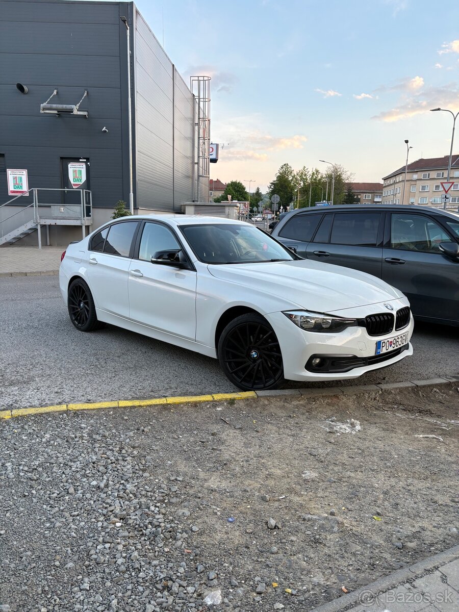 BMW F30 - 2