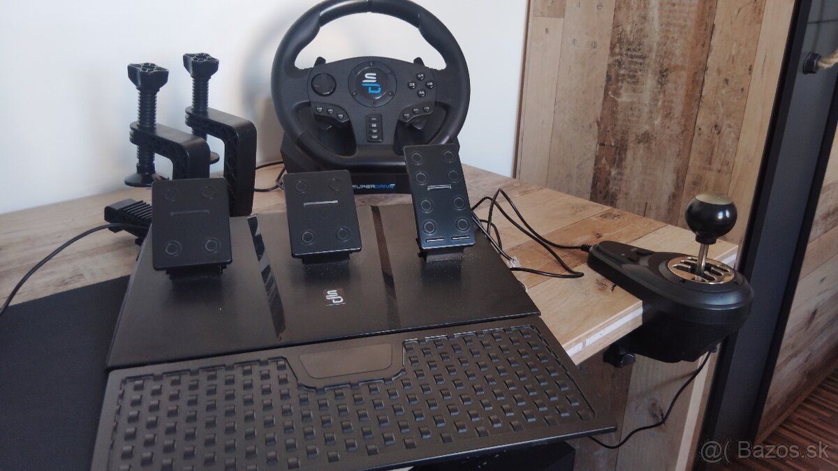 Herny volant + prislusenstvo - 2