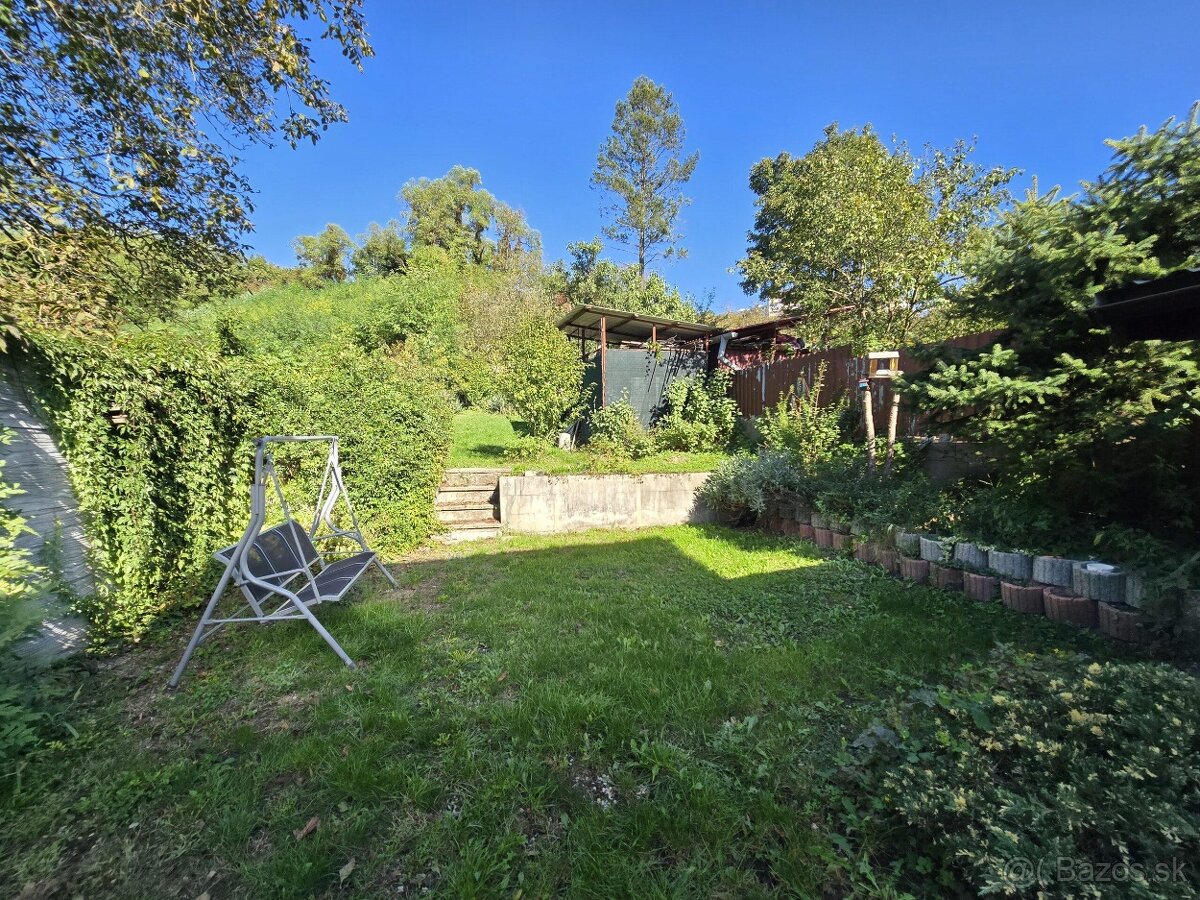 Mestský DOM so záhradou 807 m², 2x kúpeľňa, klíma / Orechová - 2