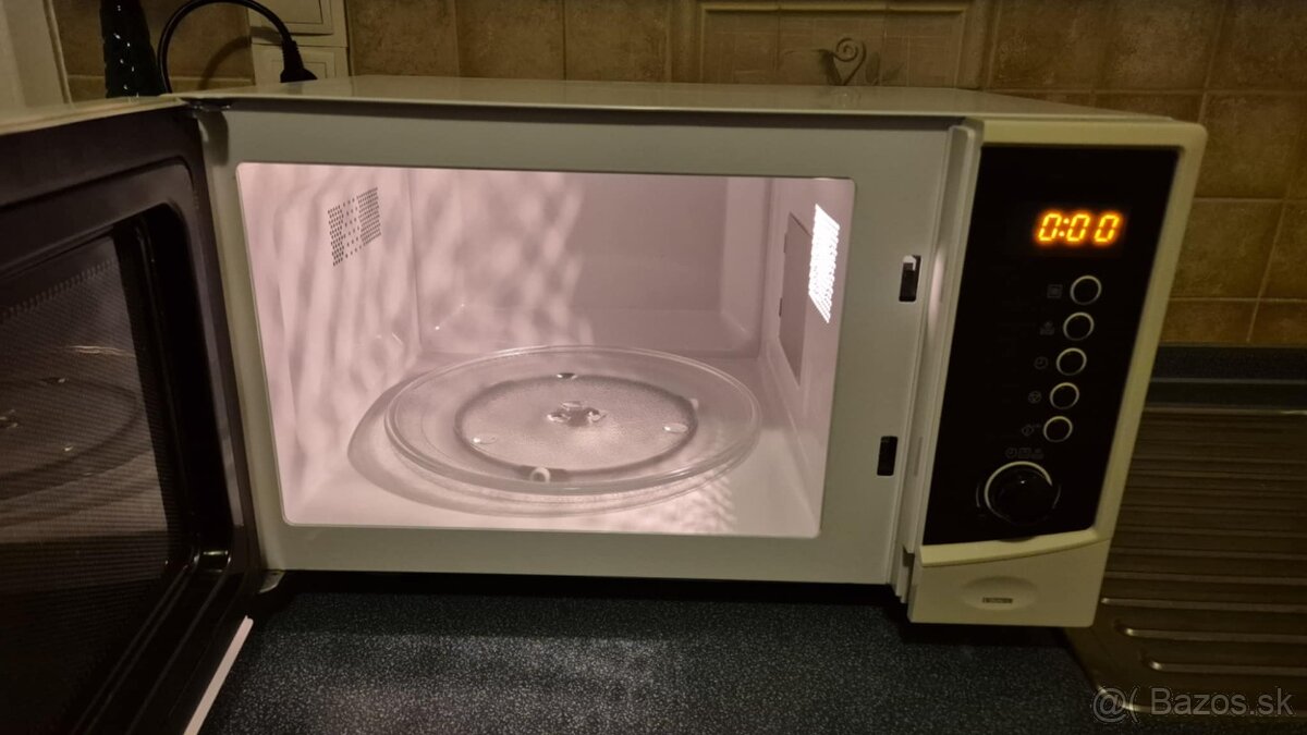 Mikrovlna rúra - 2