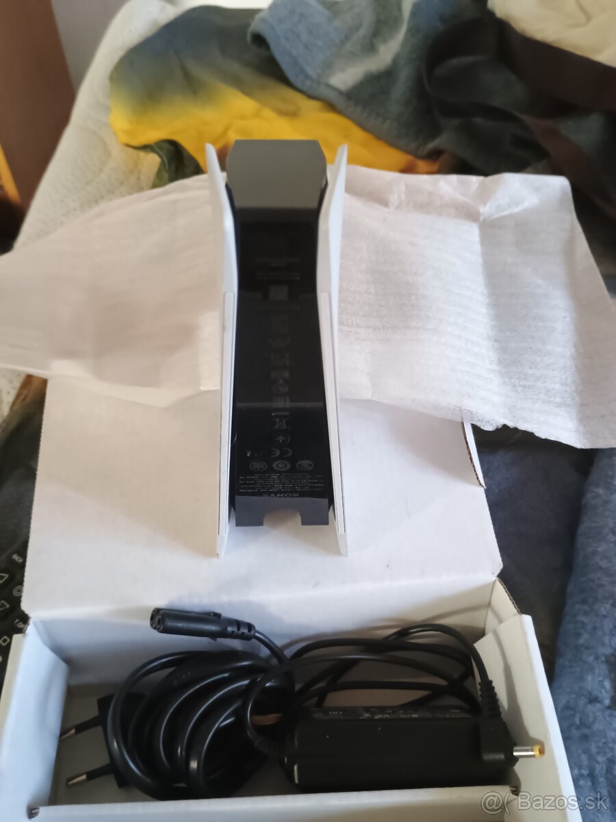 Dok nabíjačka na na dualshock ps5 - 2