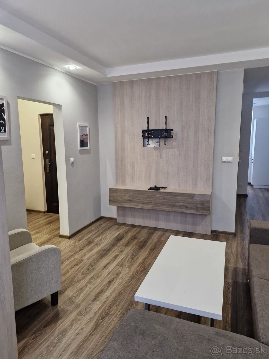 2 izbový byt SENICA centrum - 2