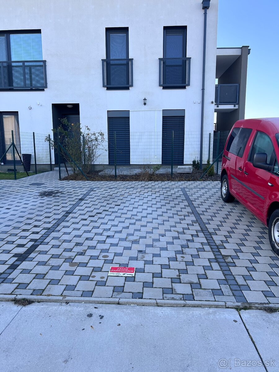 Parkovacie miesto STUPAVA - 2