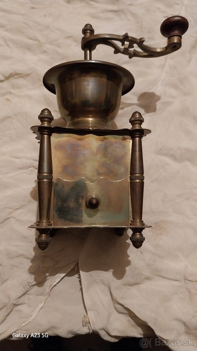 Predám rôzne starožitnosti - 2