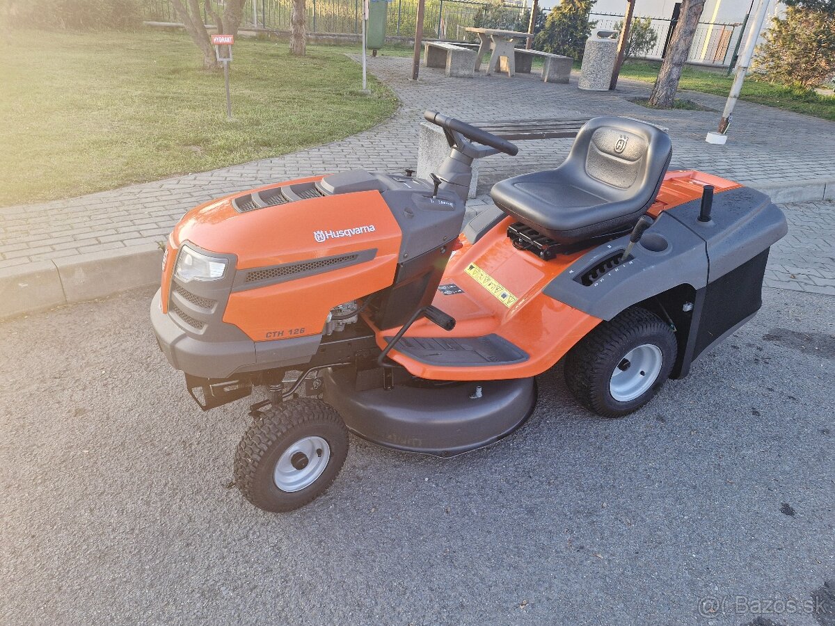 Traktorova kosacka Husqvarna CTH 126 - 2