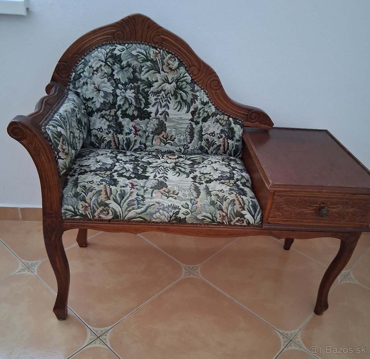 Telefónne kresielko - 2