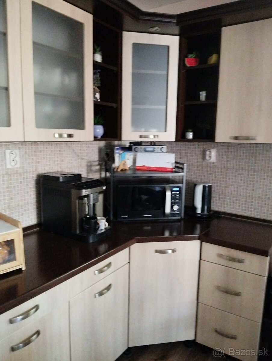 Kuchynská linka - 2