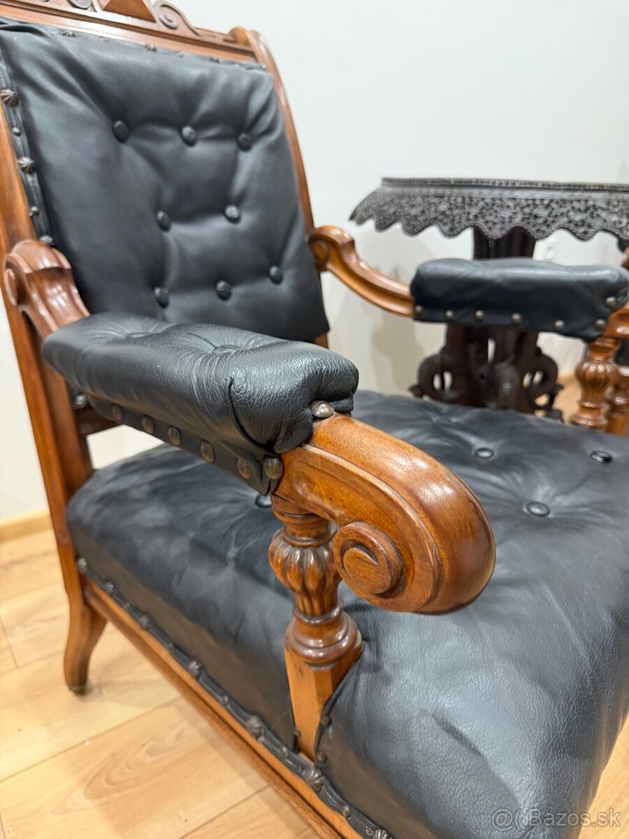 Starožitné novorenesančné kreslá (pár) - 2