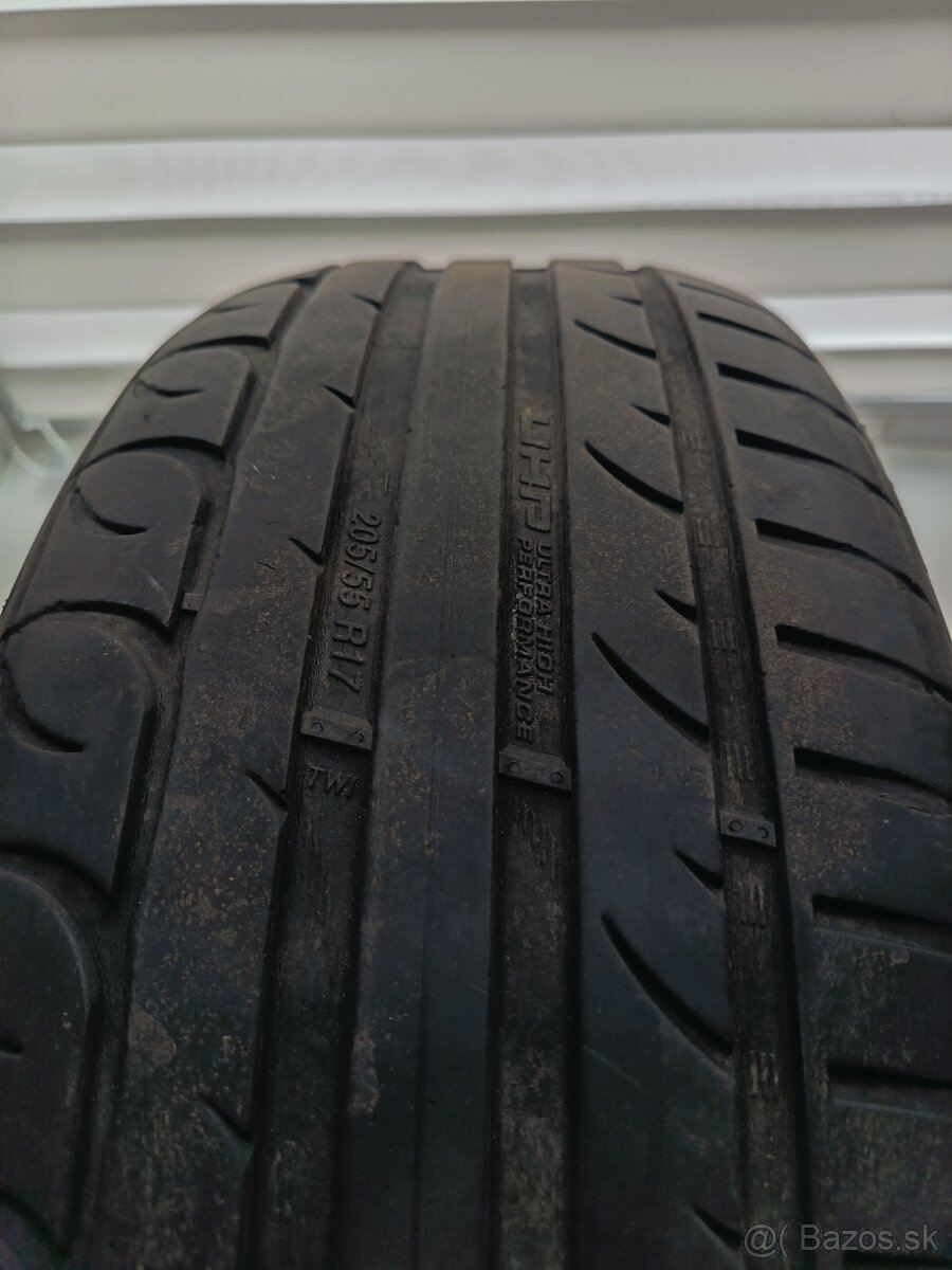 205/55ZR17 95W - 2