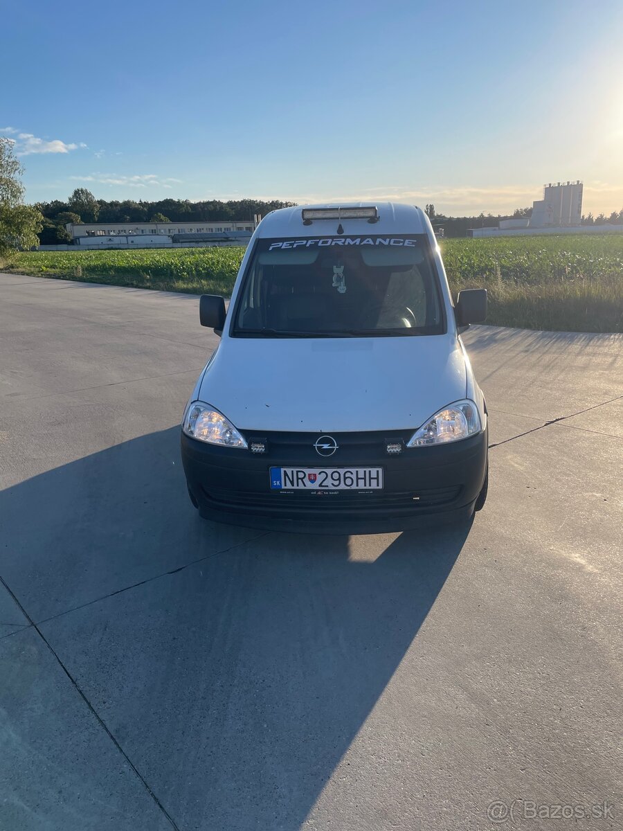 Opel combo - 2