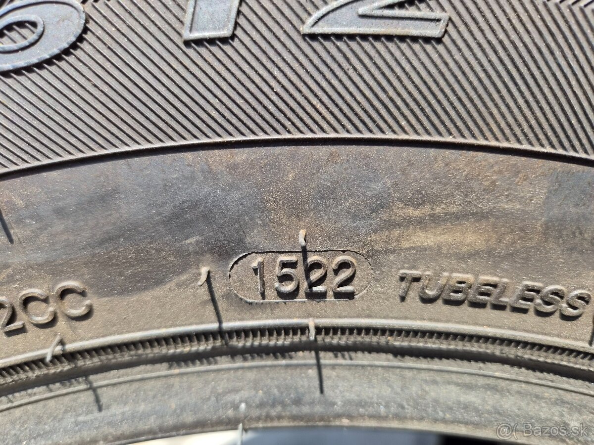 Zimne Goodride 215/75R16C - 2
