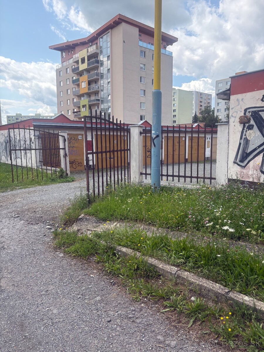 Predaj garáže na Sídlisku III. - 2