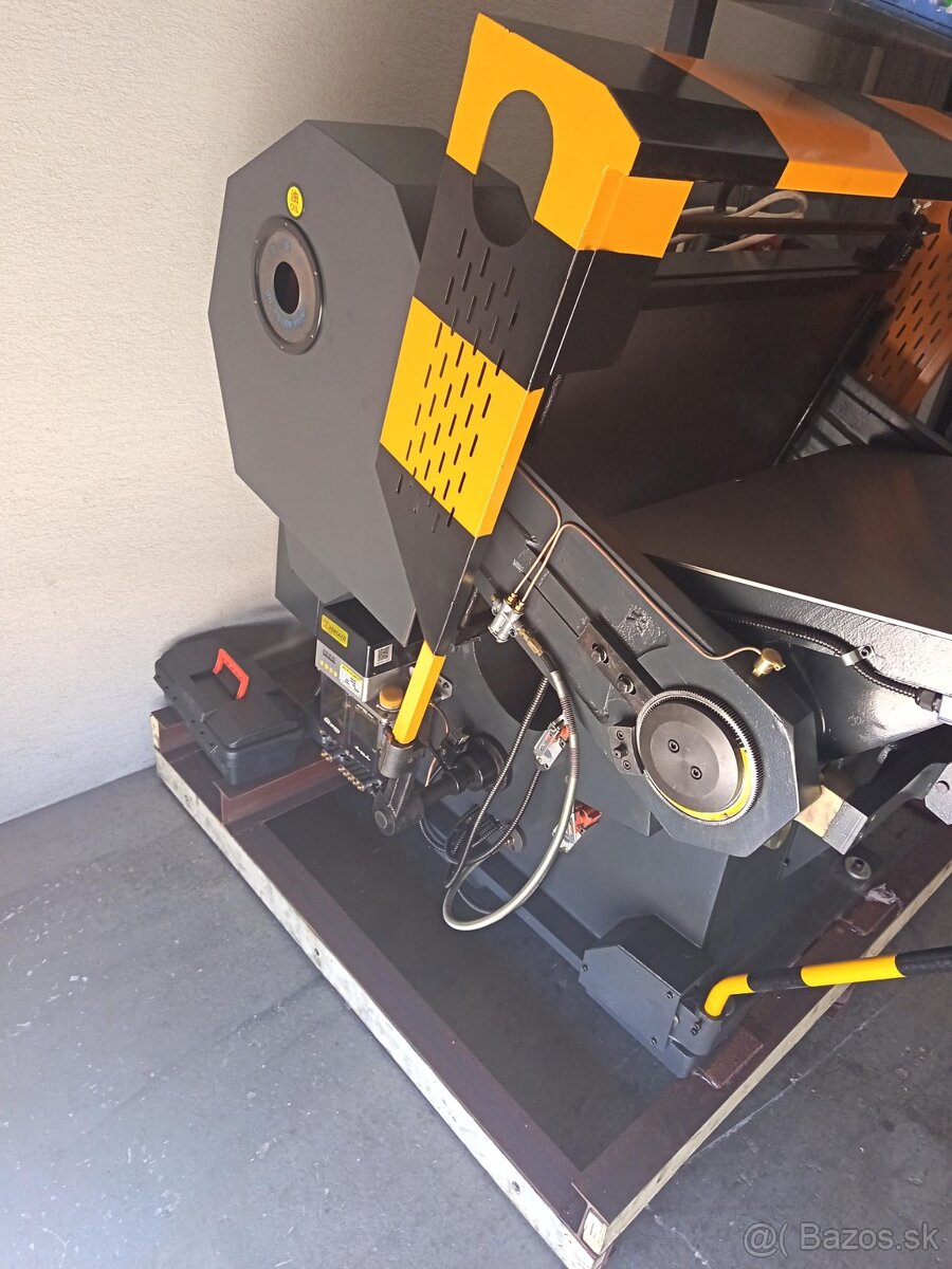 Nový výsekový príklop ML 750 - 2