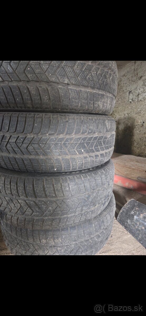 Zimne pneumatiky 235/55/19 - 2