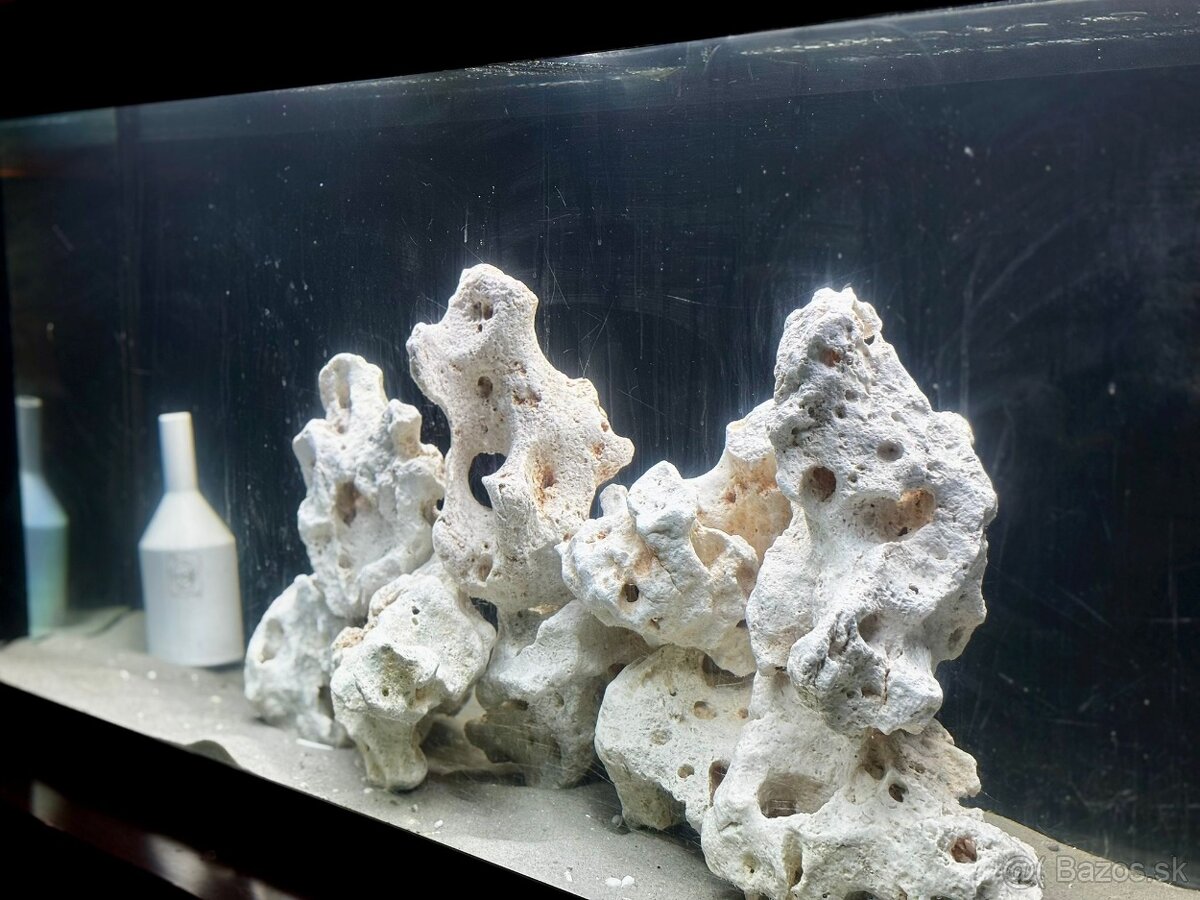 Predám akvárium JUWEL RIO 240 - 2