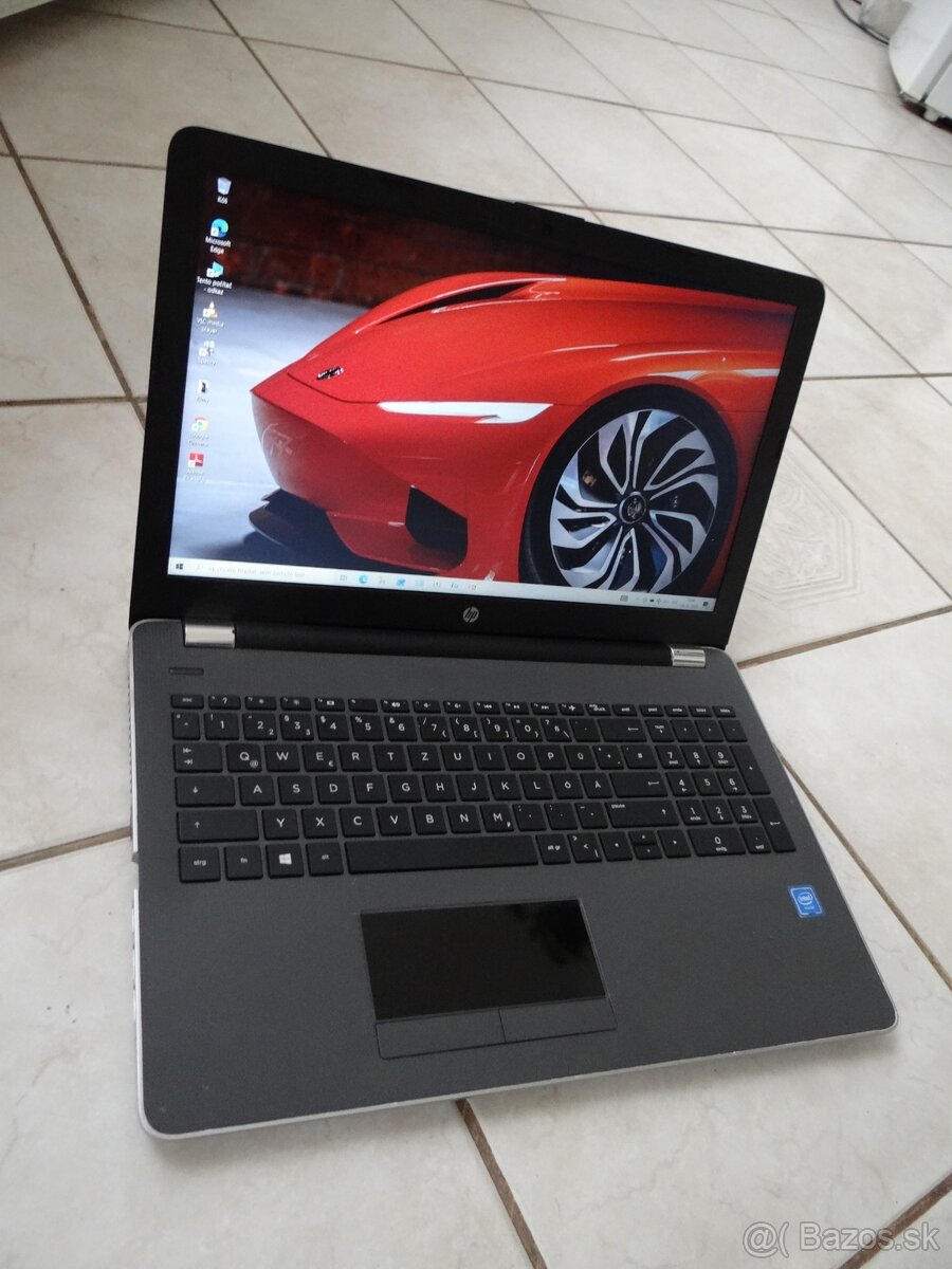 15.6" HP 250/ Core I3/ 8GB RAM/ 256GB SSD/ Intel Grafika... - 2