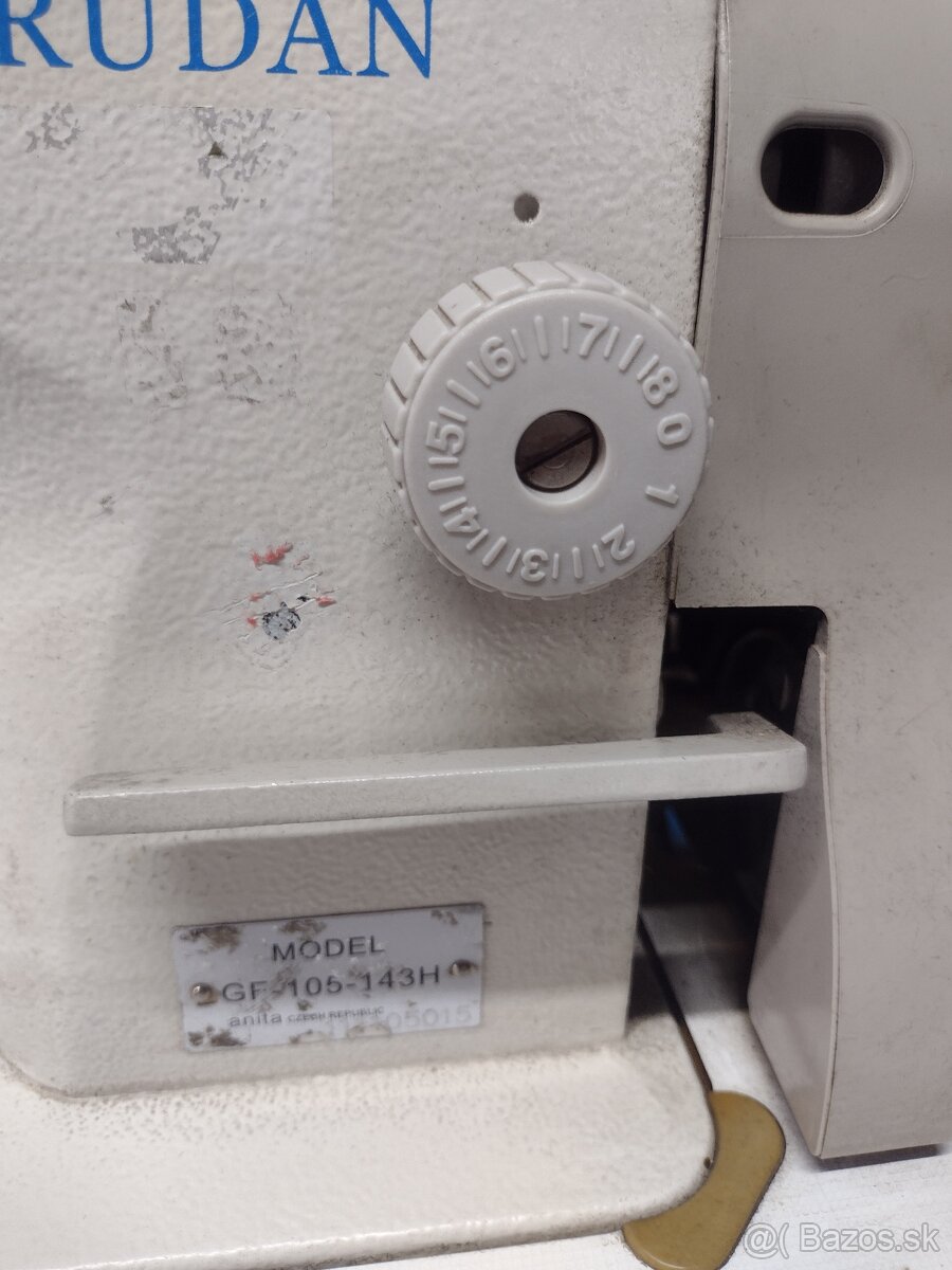 Priemyselný šijací stroj - 2