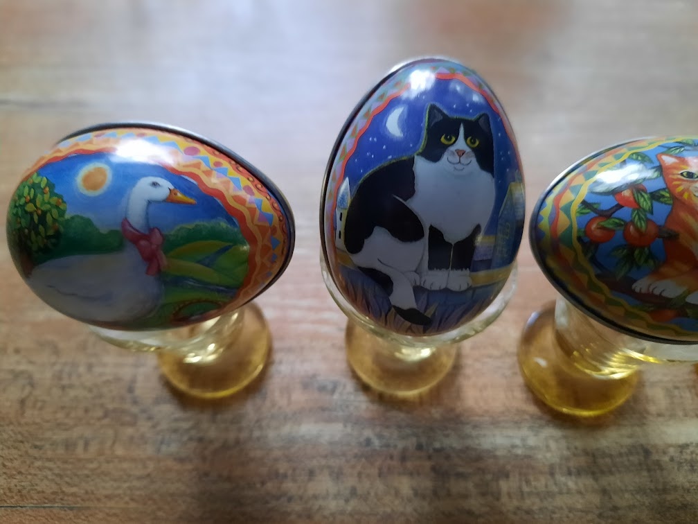 VEĽKONOČNÉ VAJÍČKA kovové / drevené - 2