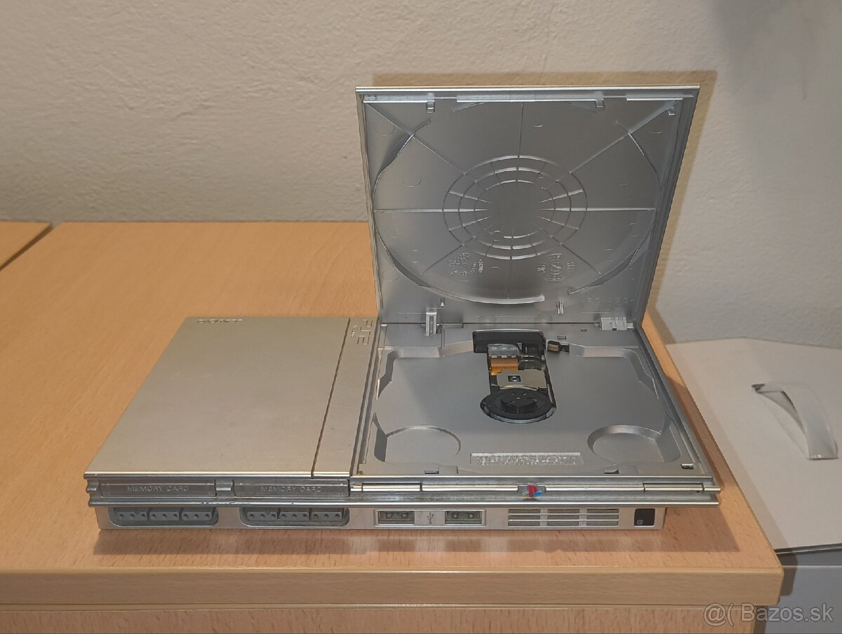 PlayStation 2 Slim + volant – funkčná, zachovalá - 2