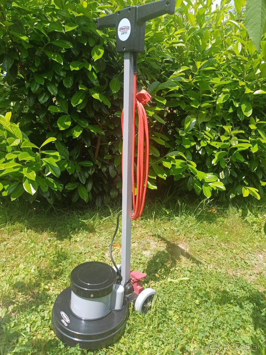 Podlahovy "istiaci stroj Sprintus eem 13 - 2