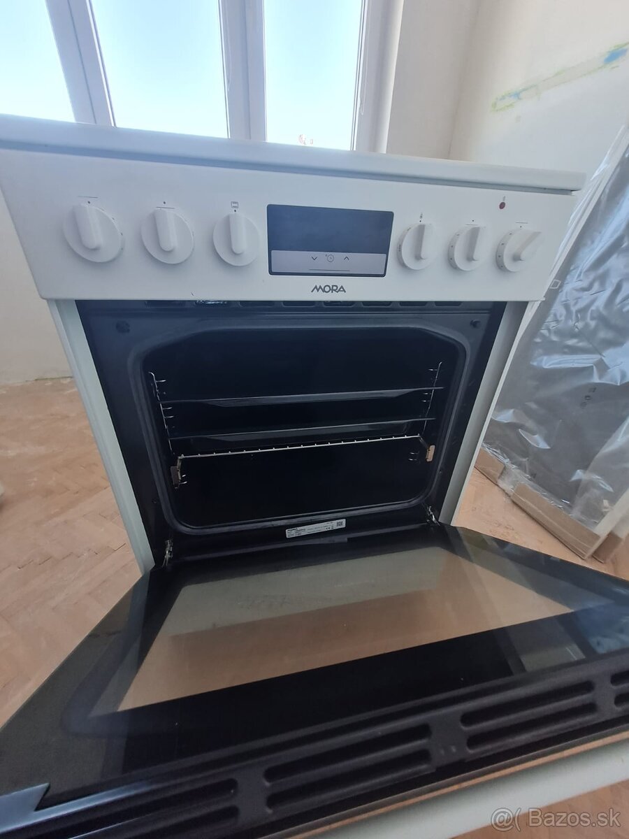 Sklokeramický sporák - 2