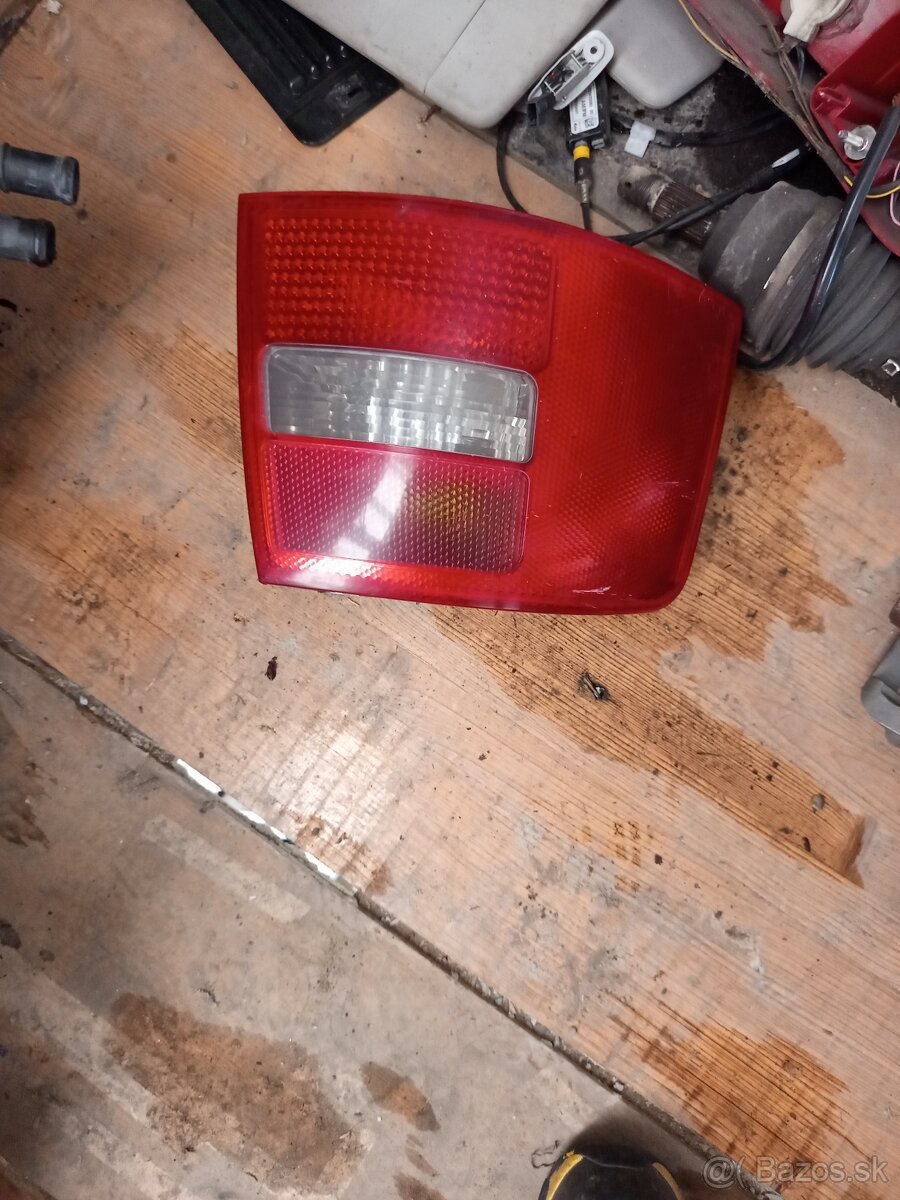 Zaddne lave svetlo Audi A6C5 Combi - 2